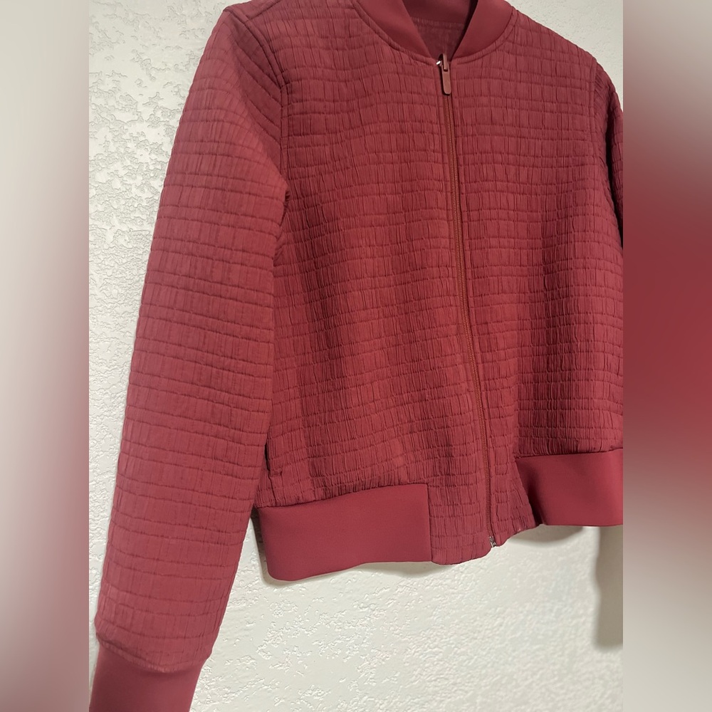 Lulumemon Large Reversible Quilted Jacket - Burgu… - image 1